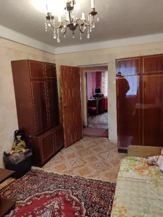 Продам 2- х комнатную квартиру 4/5 в г. Шахтерске возле 6 школы Шахтерск