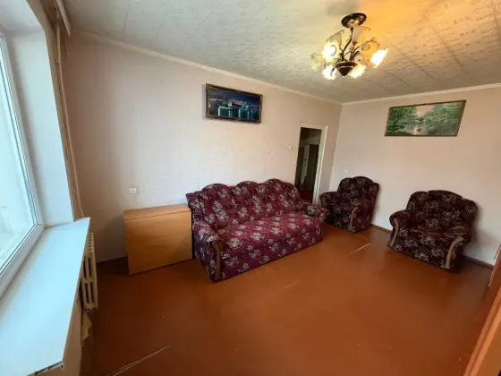 Продам 2-х комн. кв., 4/9 эт., 50 м.кв. - Макеевка, квартал Шахтёрский, 2-й квадрат Макеевка