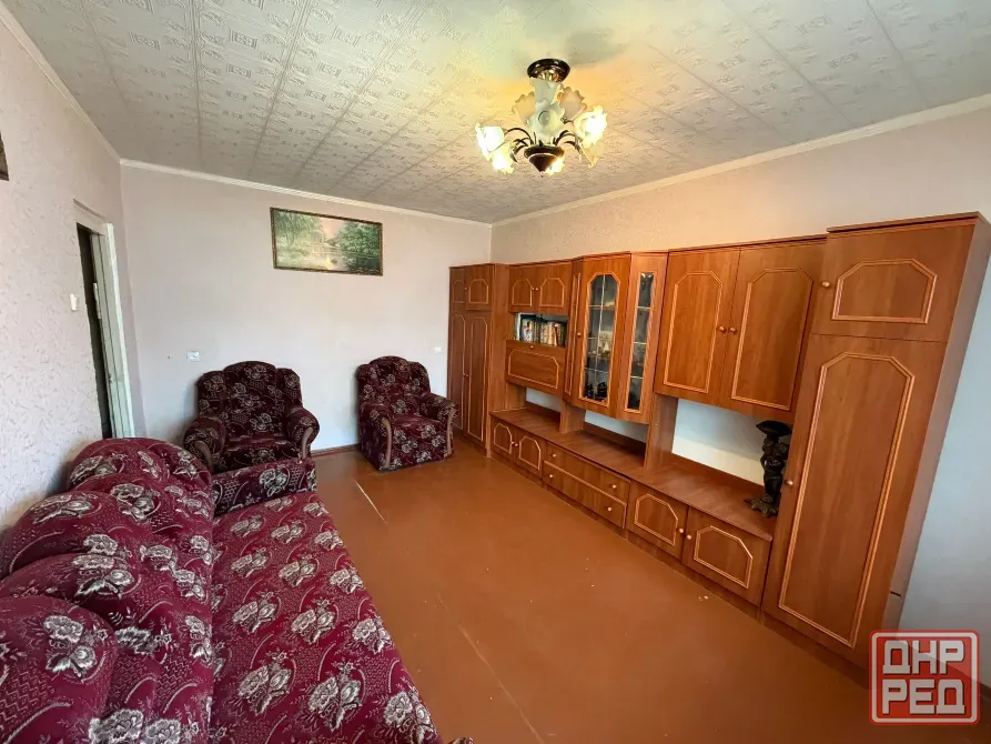 Продам 2-х комн. кв., 4/9 эт., 50 м.кв. - Макеевка, квартал Шахтёрский, 2-й квадрат Макеевка - изображение 2