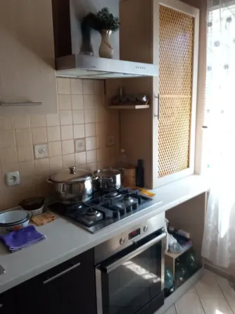 Продам 3-х комн.кв." Широкий", вода 24*7, дешево. Донецк