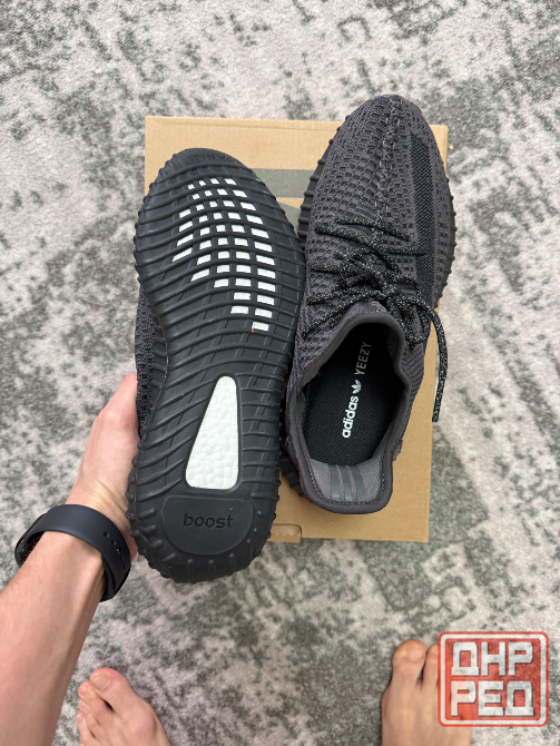 Кроссовки Yeezy Boost 350 Донецк - изображение 2