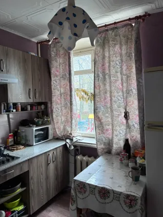 сдам 2 комнатную квартиру в Кировском районе Донецк