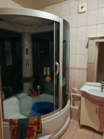 Продам дом улица Неманская, соток, гос.акт, гаражю Донецк
