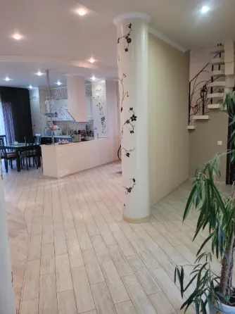 Продается шикарный дом! 225 м.кв. Донецк