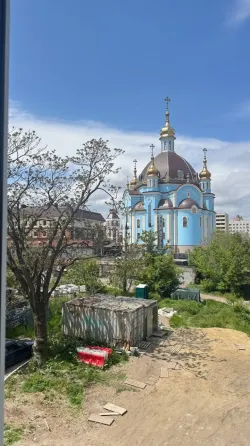 Продается просторная 3-комнатная квартира в самом Центре города! Мариуполь