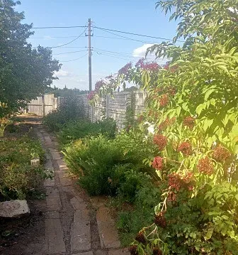 Продам дом 134 М2, шахта 12/18, 20 соток земли Донецк