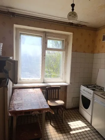Продам 2х ком квартиру 5/5, 52 м2. Киевский проспект 63 Донецк