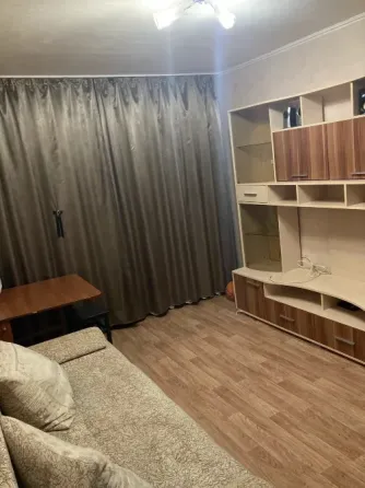 Сдам квартиру площадь Бакинских Комиссаров, 6 Донецк