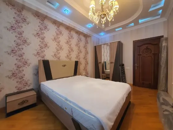 Сдаётся отличная трехкомнатная квартира в Ворошиловском районе! Донецк