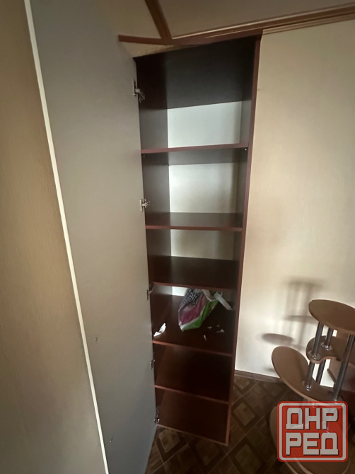 Шкафы, диван, тумбочки Продам за 15 тысяч всё Донецк - изображение 7