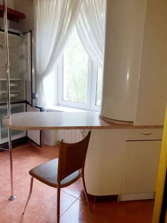 Продажа крупногабаритной сталинки Донецк