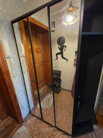 Шкаф с зеркалами за 1000р. и самовывоз Донецк
