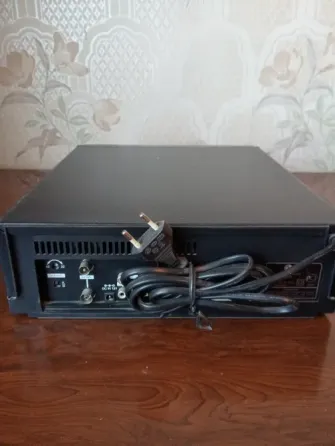 Dvd плеер bbk 920s. и Видеомагнитофон LG Донецк