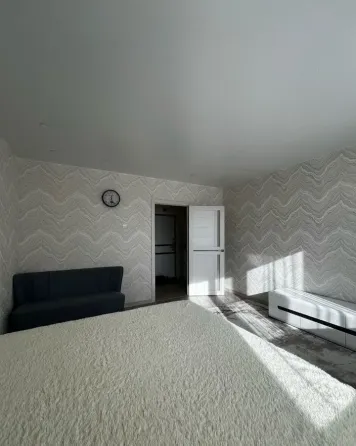 Сдаю однокомнатную квартиру 42.0 м² этаж 3/9 город донецк, ворошиловский район, проспект мира, гости Донецк