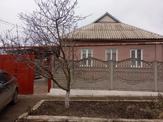 продам дом Енакиево