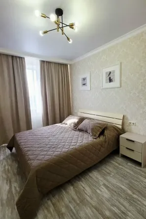 Сдаю однокомнатную квартиру 41.0 м² этаж 3/5 город донецк, ворошиловский район, грин плаза, мвд днр, Донецк