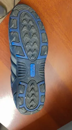 Продам новые кроссовки adidas Донецк