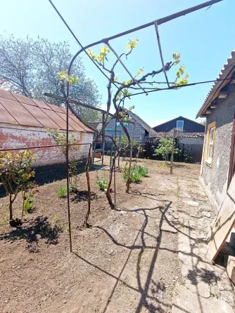 Продается Дом в Орджоникидзевском районе по ул.Титова. Мариуполь