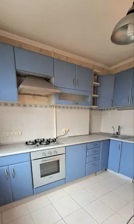 Продажа 3 комн.кв., пр. Ильича (ориентир Пакет) Донецк
