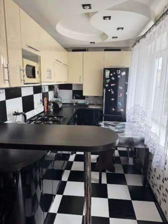 Продаётся уютная двухкомнатная квартира, Кировский район, ул. Бирюзова Донецк