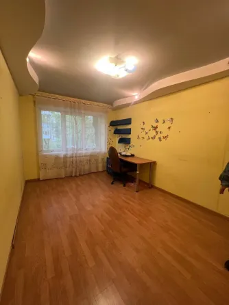 Продажа трехкомнатной квартиры ул.Артема - Обл.Травматология ! Вода идет ! Документы готовы ! Донецк