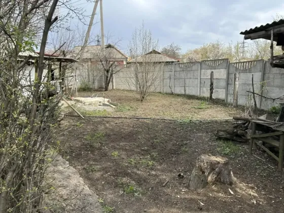 Продам дом на приватизированном участке ул. Курганская Макеевка