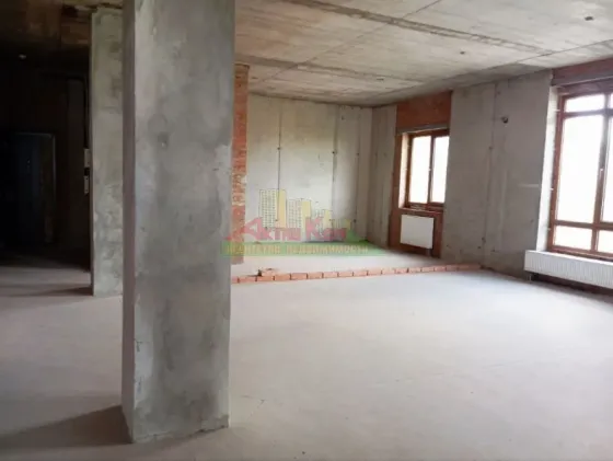 Продам квартиру в Новом обкомовском доме Донецк