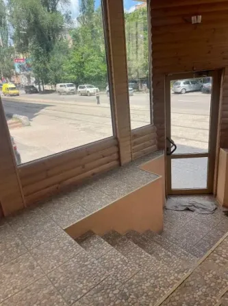 Продажа офисного помещения в Ворошиловском районе, ул.Челюскинцев Донецк