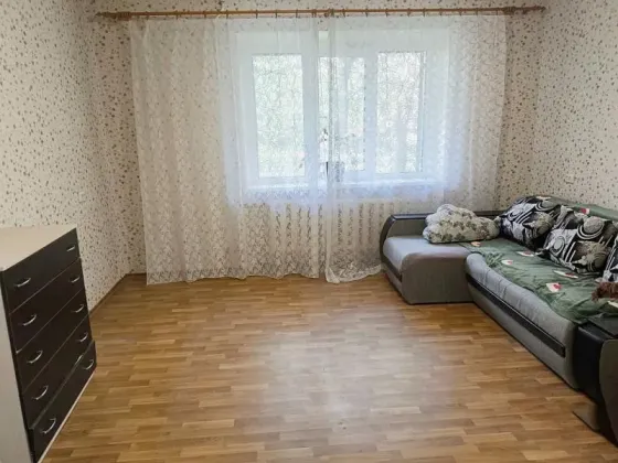 Продается трехкомнатная квартира в Ворошиловском районе, пр.25-летия ркка Донецк