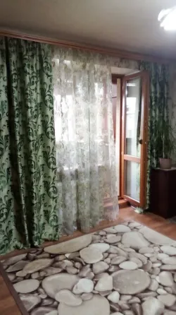 Продам шторы зеленого цвета Донецк