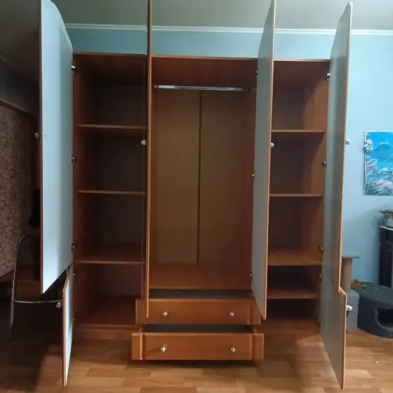 Шкаф, кровать Макеевка