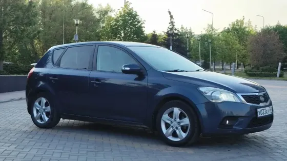 KIA Ceed 1.6 Автомат 2010 Рестайлинг Донецк