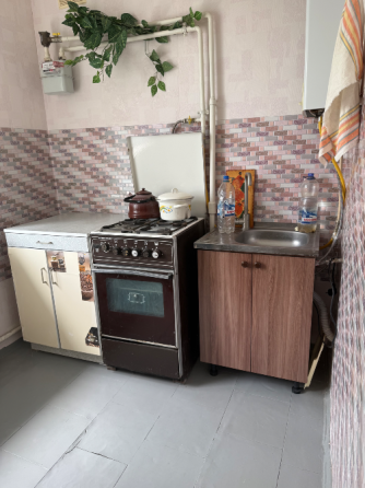 Продам 1 ком 5/5 Куйбышева 174 Донецк