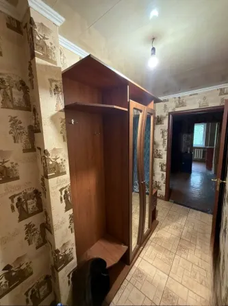 Продам 2к.кв. Калининский рынок Донецк