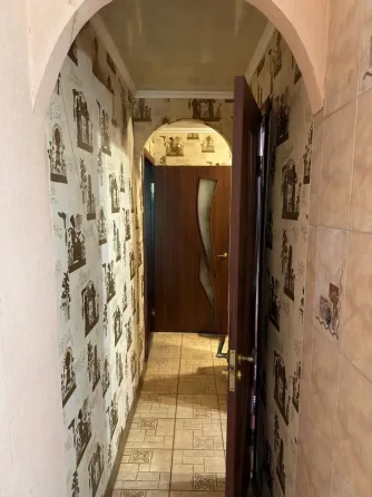 Продам 2к.кв. Калининский рынок Донецк
