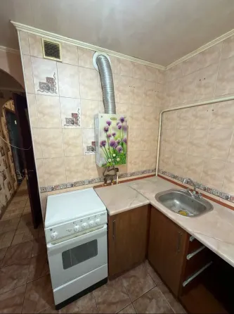 Продам 2к.кв. Калининский рынок Донецк