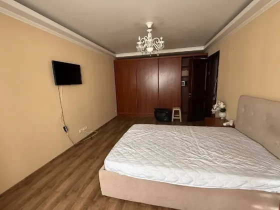 Продам 1ком 37.5 м² Маяк, Киевский район Донецк