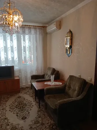 Продам 2 к.квартиру 2/9 Будённовский р-н Донецк
