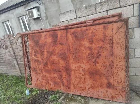 Продам железеые ворота Макеевка