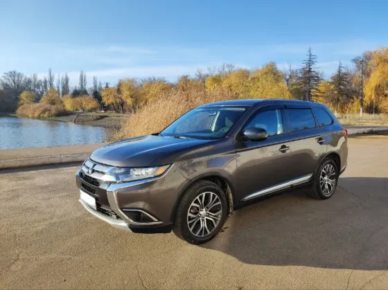 Продам Mitsubishi Outlander 2017г. Енакиево