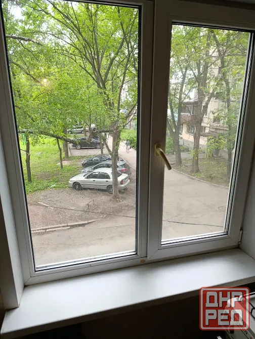 Продам 2-х ком. кв. Калининский р-н, б.Шахтостроителей, собственник. Донецк - изображение 1