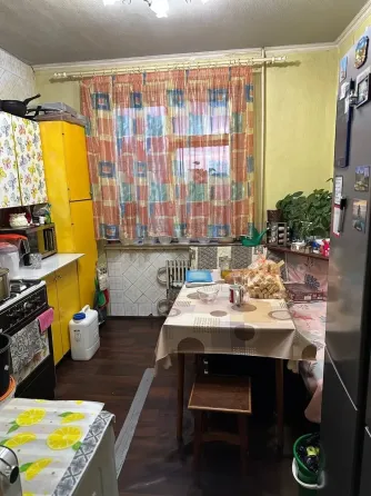 Продам 3-комнатную квартиру ул.Университетская, Шахтерская пл. Донецк