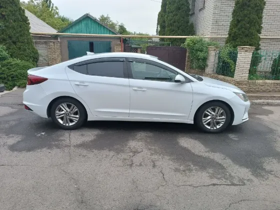 Продам Hyundai Elentra 2018 года в хорошем состоянии Донецк