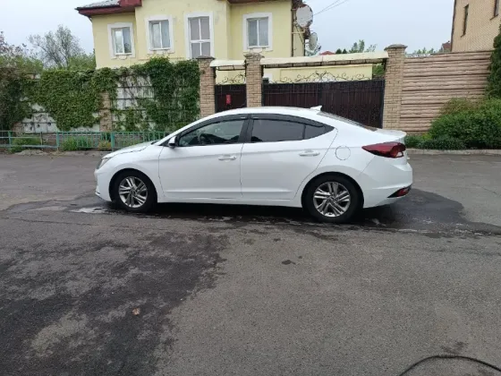Продам Hyundai Elentra 2018 года в хорошем состоянии Донецк