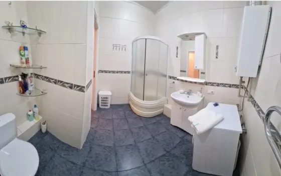 Продается 2к. квартира. в самом сердце Донецка, 53.3 м² 7.000.000 р. Донецк