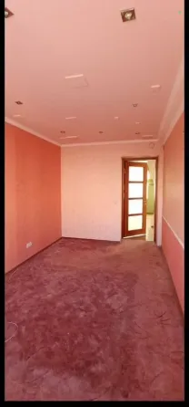 Продается 3 - х комнатная квартира, пр-т Ильича, ориентир магазин "Грузия" Донецк