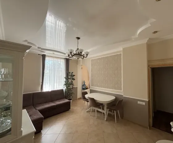 Продается 3 - х комнатная квартира, ул. Лабутенко Донецк