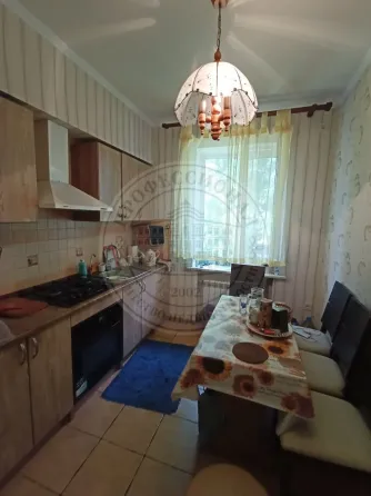 2-ком. сталинка Миси тв Макеевка