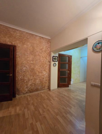 3-комнатная квартира в центре г. Донецка, по ул. 25 летия ркка в Ворошиловском р-не. Донецк