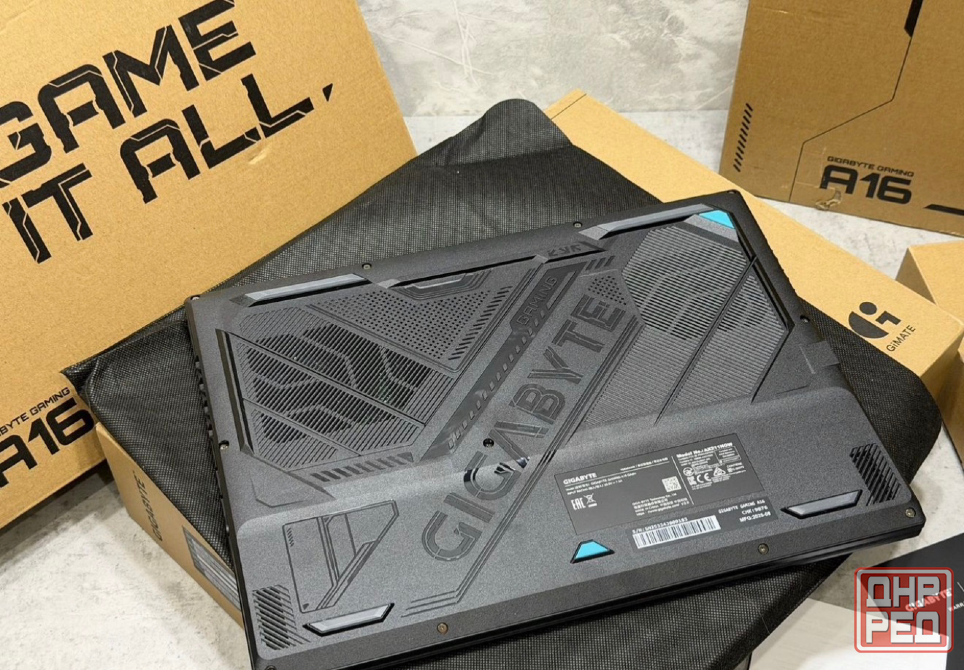 Ультраигровой Новый Giagabite A16 RTX 5070 1TB 16.1 Донецк - изображение 2